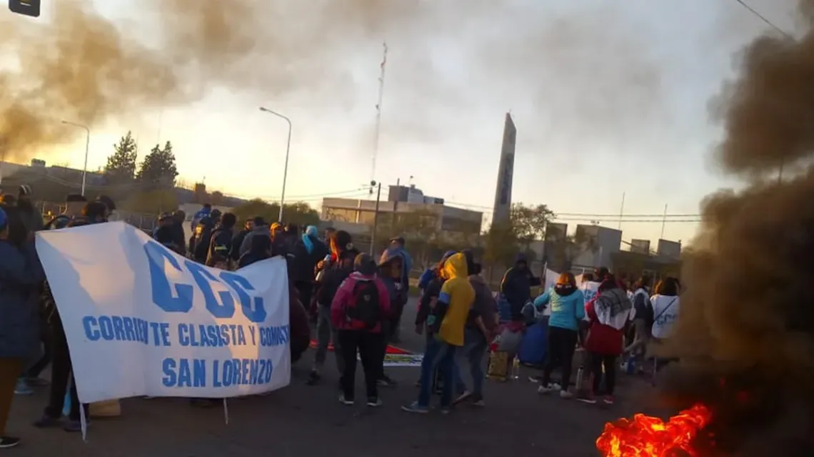 Otra mañana para escaparle a Rosario: más de 20 cortes y protestas en toda la ciudad